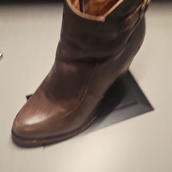 Bed Stu Distressed Brown Ankle Boots - Picture 7 of 8